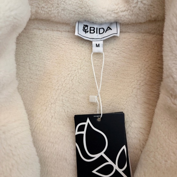 Bida Women’s Vegan Sherpa Patchwork Colorblock Faux Suede Denim Jacket Med NWT - Picture 5 of 9